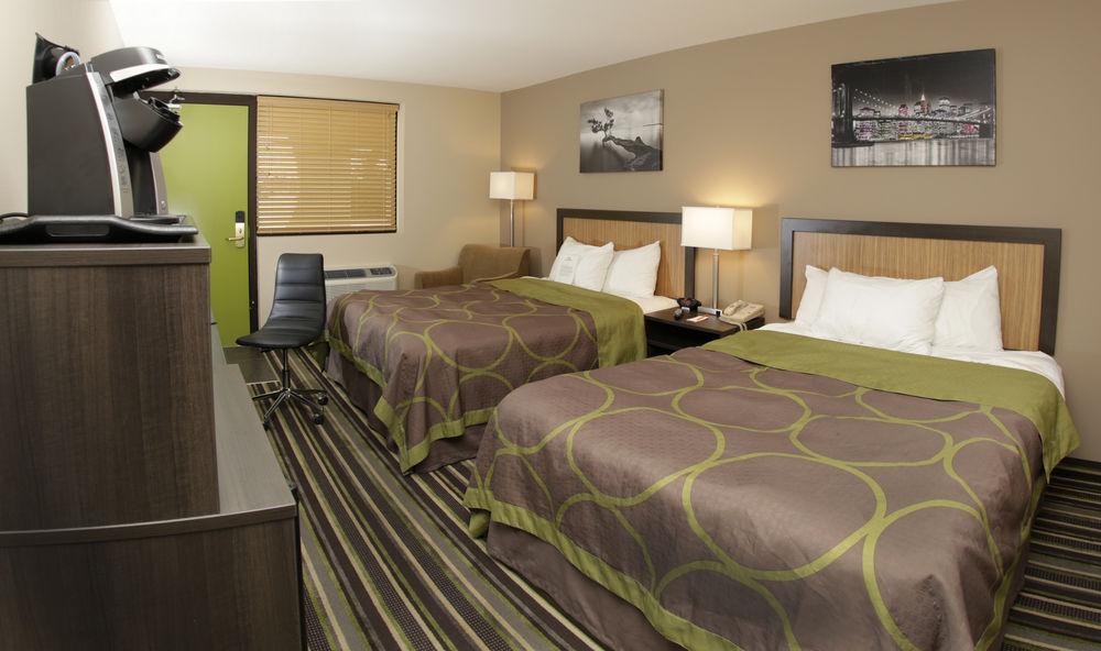 Howard Johnson By Wyndham Winnipeg West Εξωτερικό φωτογραφία