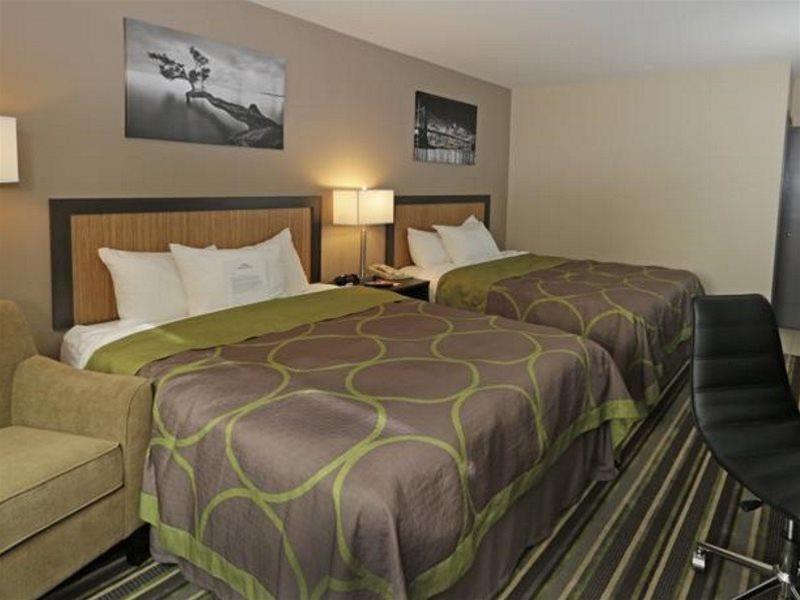 Howard Johnson By Wyndham Winnipeg West Εξωτερικό φωτογραφία