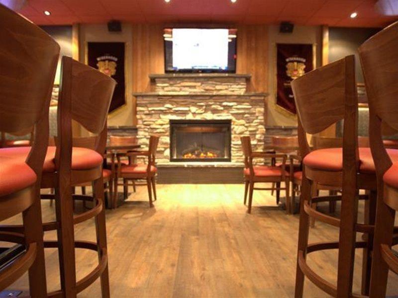 Howard Johnson By Wyndham Winnipeg West Εξωτερικό φωτογραφία
